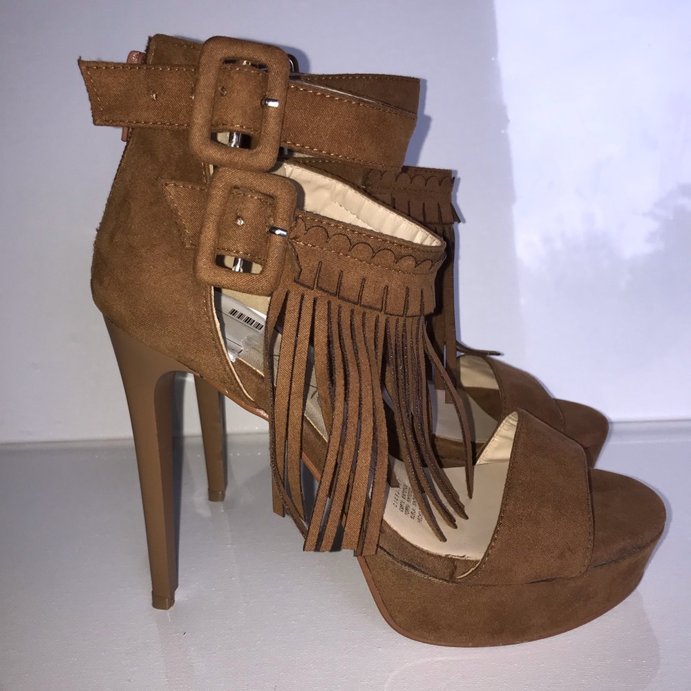Brown Heels🖤